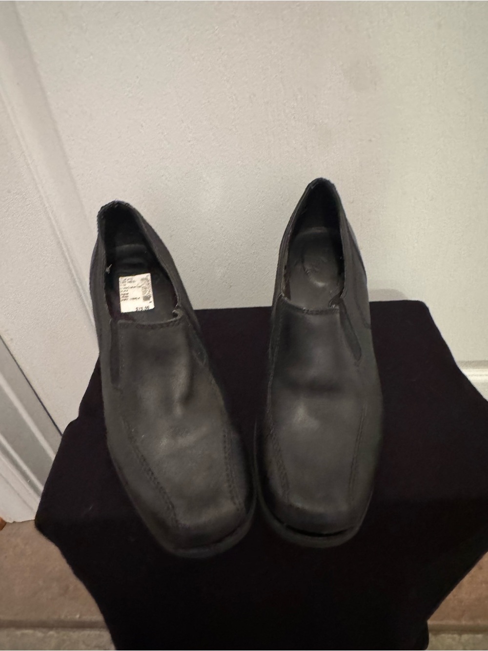 Easy Spirit Women's Black Slip-On Loafers